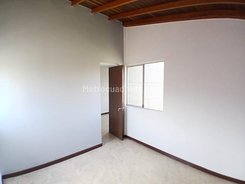 Charming Duplex 3BR Apartment in Cumbres