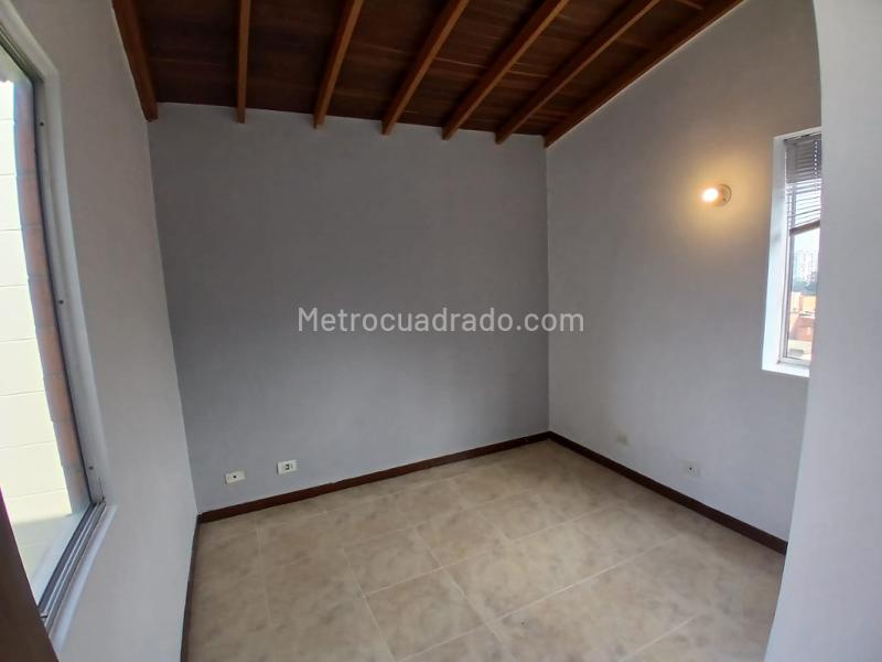 Charming Duplex 3BR Apartment in Cumbres - 5
