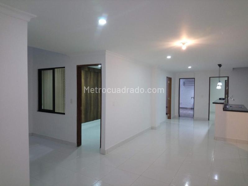 Elegant 4BR Apartment with Study in Belen La Palma - 2