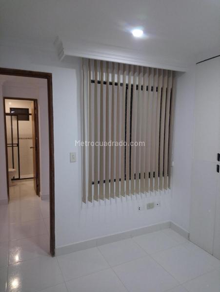 Elegant 4BR Apartment with Study in Belen La Palma - 8