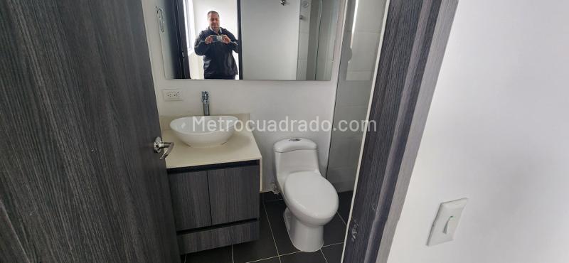 Apartamento de 2 Alcobas con 3 Baños en El Poblado - 9