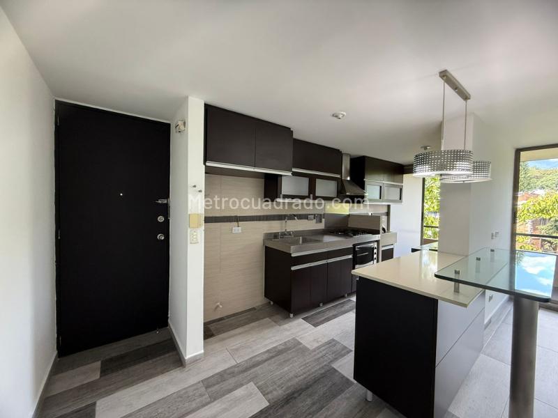 Apartamento moderno de 3 habitaciones con balcón en La Paz - 3