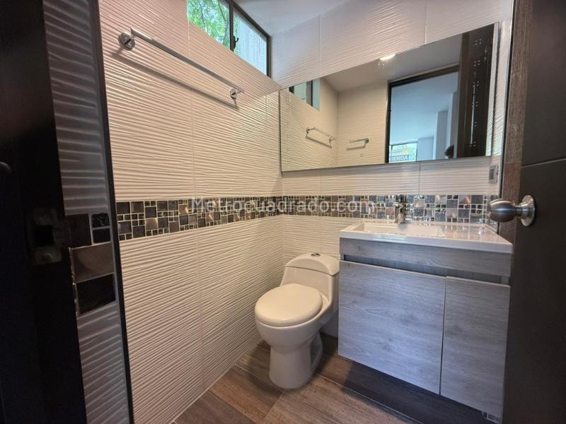 Apartamento moderno de 3 habitaciones con balcón en La Paz - 9