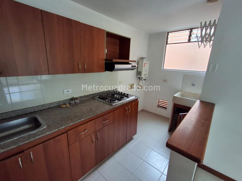 3BR Apartment in Los Naranjos (65 m²) - 4