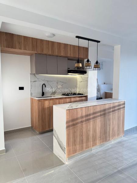 Cozy 2BR/2BA Apartment for Rent in Cimarrona