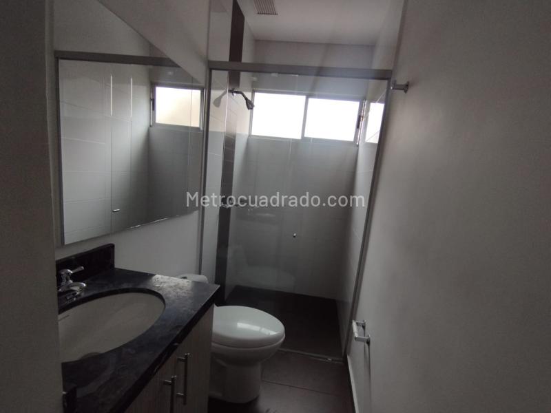 Elegante apartamento de 3 habitaciones con amenidades en Suramérica - 7