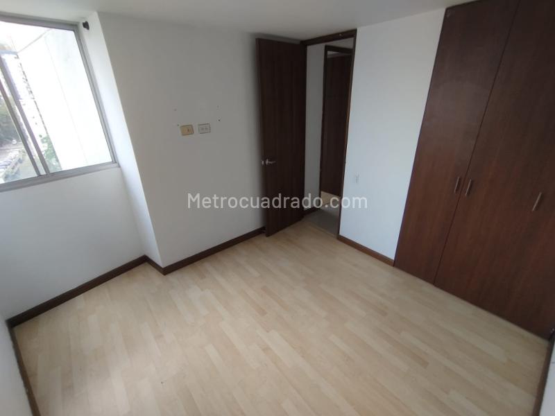 2BR Apartment for Rent in Las Palmas with Balcony - 5