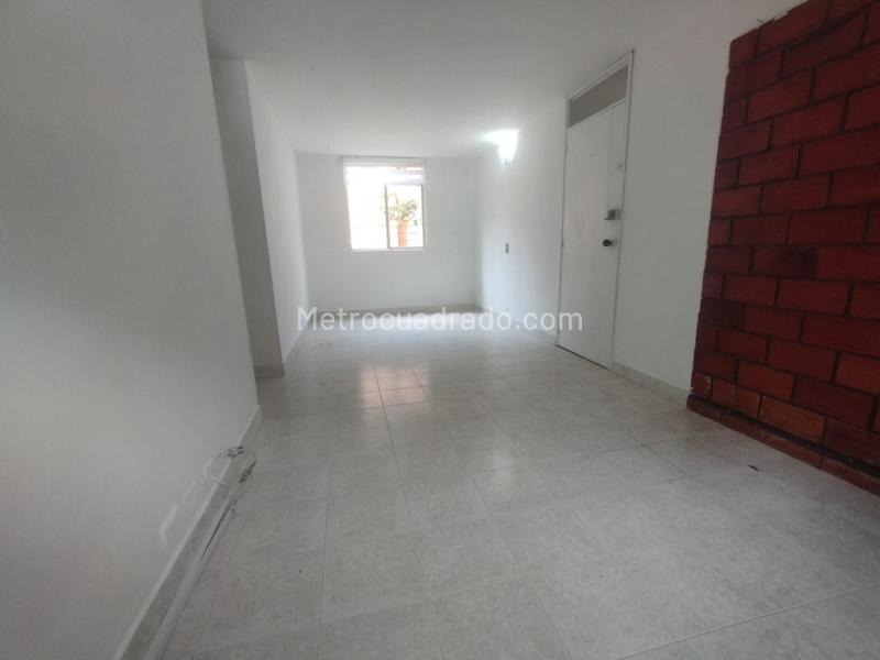 3BR Apartment in Aliadas Del Sur (70 m²) - 2