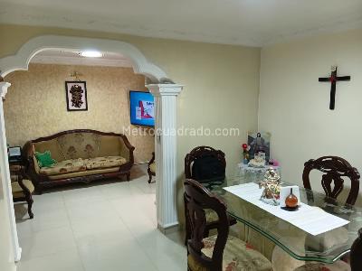 Casa de 3 alcobas en venta en Real De Minas, Bucaramanga, 78 m² · foto 4 de 20