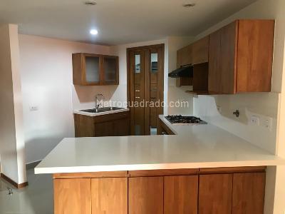 Apartamento de 3 alcobas en venta en Aves Maria, Sabaneta, 99 m² · foto 2 de 12