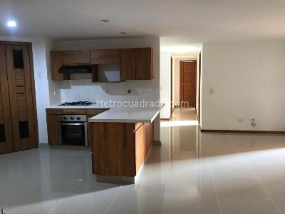 Apartamento de 3 alcobas en venta en Aves Maria, Sabaneta, 99 m² · foto 3 de 12