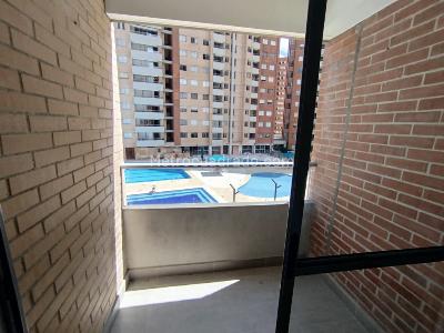 Apartamento de 3 alcobas en venta en Obrero, Bello, 74 m² · foto 3 de 16