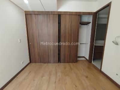 Apartamento de 3 alcobas en venta en Obrero, Bello, 74 m² · foto 13 de 16