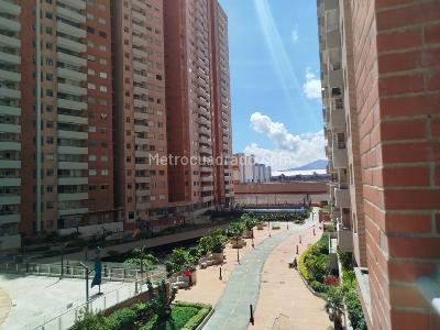 Apartamento de 3 alcobas en venta en Obrero, Bello, 74 m² · foto 14 de 16