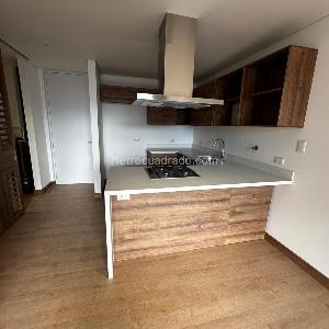 Apartamento en venta en El Poblado, Medellín · foto 3 de 20