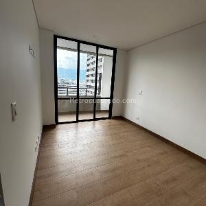 Apartamento en venta en El Poblado, Medellín · foto 8 de 20