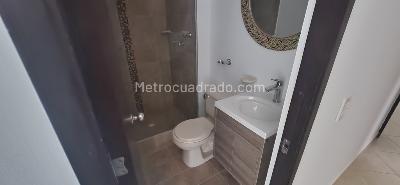Apartamento de 3 alcobas en arriendo en Villa Carlota, Medellín, 67 m² · foto 5 de 13