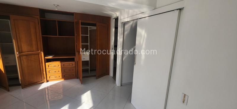 2BR Apartment in El Poblado (63 m²) - 5