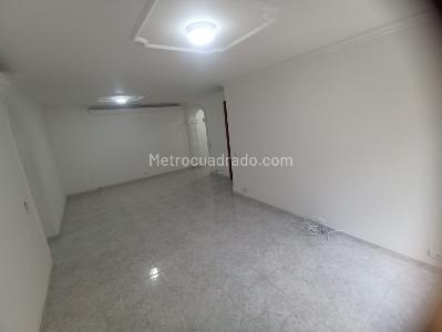 Apartamento de 4 alcobas en venta en Laureles, Medellín, 148 m² · foto 2 de 20