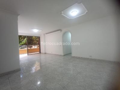Apartamento de 4 alcobas en venta en Laureles, Medellín, 148 m² · foto 4 de 20