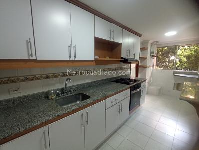 Apartamento de 4 alcobas en venta en Laureles, Medellín, 148 m² · foto 5 de 20