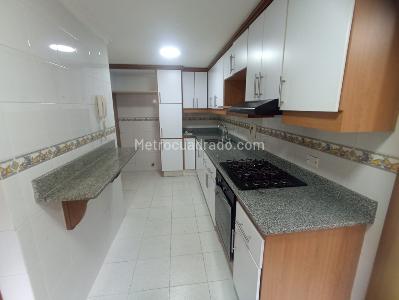 Apartamento de 4 alcobas en venta en Laureles, Medellín, 148 m² · foto 6 de 20