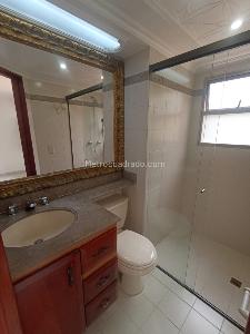 Apartamento de 4 alcobas en venta en Laureles, Medellín, 148 m² · foto 7 de 20