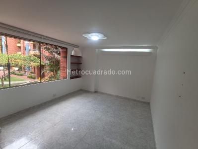 Apartamento de 4 alcobas en venta en Laureles, Medellín, 148 m² · foto 8 de 20