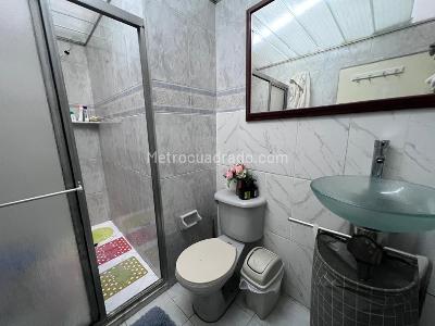 Apartamento de 3 alcobas en venta en Laureles, Medellín, 129 m² · foto 6 de 12