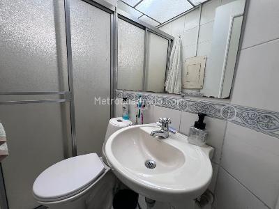 Apartamento de 3 alcobas en venta en Laureles, Medellín, 129 m² · foto 12 de 12