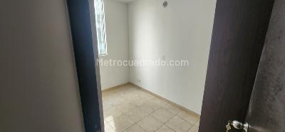 Apartamento de 3 alcobas en arriendo en El Poblado, Medellín, 68 m² · foto 7 de 14