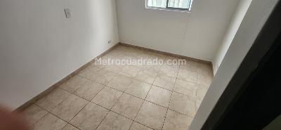 Apartamento de 3 alcobas en arriendo en El Poblado, Medellín, 68 m² · foto 10 de 14