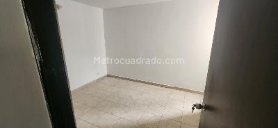 Apartamento de 3 alcobas en arriendo en El Poblado, Medellín, 68 m² · foto 12 de 14
