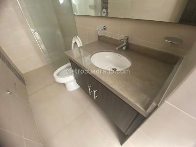 Apartamento de 3 alcobas en venta en Abadia Conj Res Monte Casino, Floridablanca, 94 m² · foto 10 de 20
