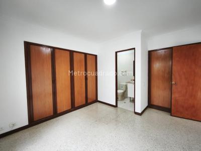 Apartaestudio en venta en Ciudad Jardin, Cali, 35 m² · foto 7 de 8