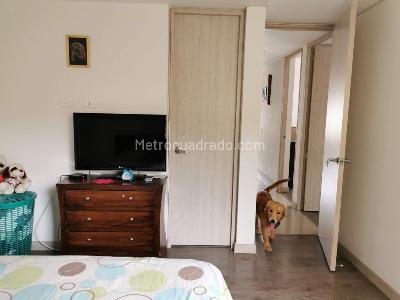 Apartamento de 3 alcobas en venta en Aves Maria, Sabaneta, 72 m² · foto 2 de 12