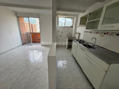 Apartamento de 3 alcobas en venta en Niquia Ciudadela Del Norte, Bello, 59 m² · foto 4 de 14