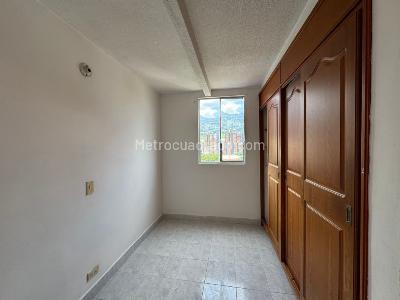 Apartamento de 3 alcobas en venta en Niquia Ciudadela Del Norte, Bello, 59 m² · foto 8 de 14