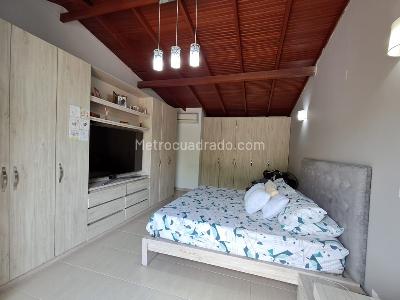 Casa de 5 alcobas en venta en Ciudad 2000, Cali, 83 m² · foto 2 de 20