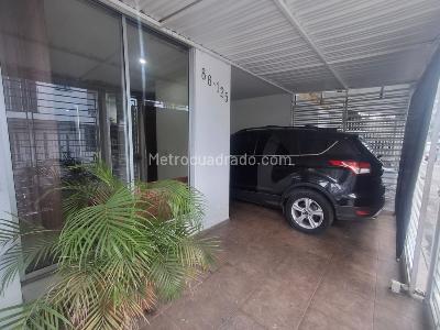 Casa de 3 alcobas en venta en Valle Del Lili, Cali, 270 m² · foto 2 de 20