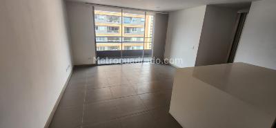 Apartamento de 3 alcobas en arriendo en Villa Carlota, Medellín, 94 m² · foto 4 de 13