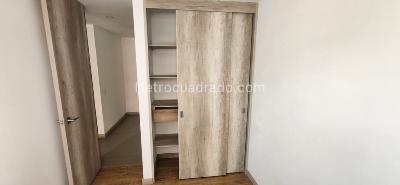Apartamento de 3 alcobas en arriendo en Villa Carlota, Medellín, 94 m² · foto 7 de 13