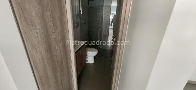 Apartamento de 3 alcobas en arriendo en Villa Carlota, Medellín, 94 m² · foto 10 de 13