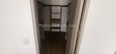 Apartamento de 3 alcobas en arriendo en Villa Carlota, Medellín, 94 m² · foto 12 de 13