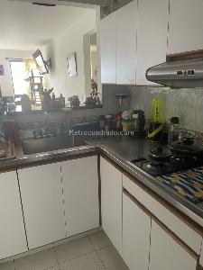 Apartamento de 2 alcobas en venta en Buenos Aires, Medellín, 56 m² · foto 2 de 9