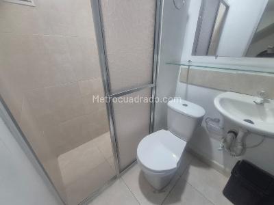 Apartaestudio en arriendo en Andes Norte, Bogotá, 20 m² · foto 9 de 11