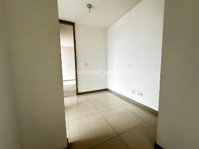 Apartamento de 3 alcobas en arriendo en Gecolsa, Sabaneta, 70 m² · foto 3 de 11