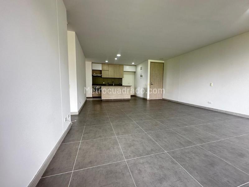 2BR Apartment in Loma Del Escobero (96 m²) - 3