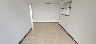 Apartamento de 3 alcobas en arriendo en San Julian, Medellín, 80 m² · foto 4 de 12