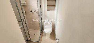 Apartamento de 3 alcobas en arriendo en San Julian, Medellín, 80 m² · foto 11 de 12